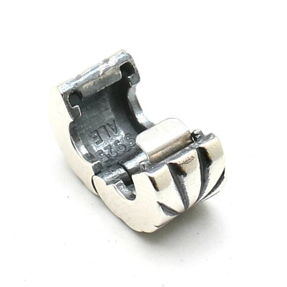 Authentic PANDORA Sunburst Clip Charm -790210 - Picture 8 of 12